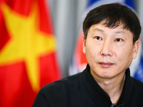 Indonesia làm khó HLV Kim Sang-sik? Truyền thông lên tiếng