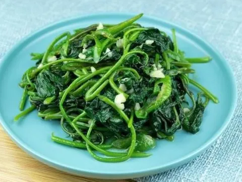 Vì sao không nên ăn rau lang mỗi ngày, tuy là loại rau có ích?
