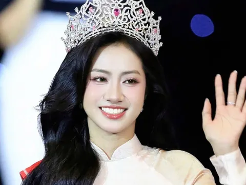 Tân hoa hậu Trúc Linh nhớ món canh chua mẹ nấu, bố ruột xúc động phát biểu trong ngày vui của con