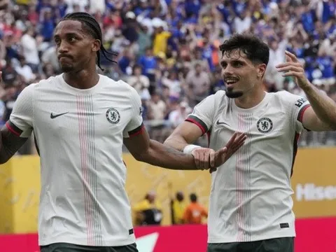 Fluminense 0-2 Chelsea: Siêu phẩm của Joao Pedro; VAR và vạch vôi