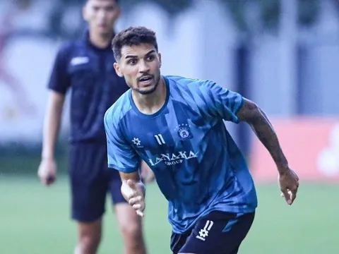 Hendrio: Nhập tịch không dễ nhưng quyết cùng Hà Nội FC vô địch