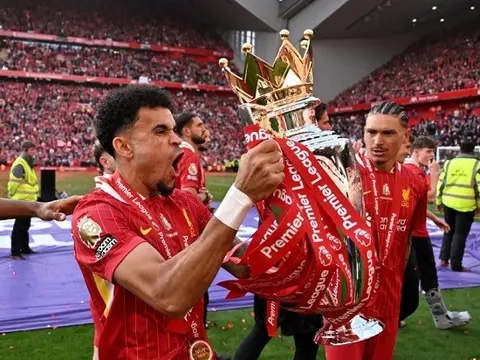Chấn thương Musiala, Bayern hỏi mua Luis Diaz với giá 52 triệu euro