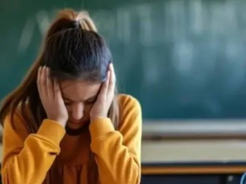 6 hành vi hạ thấp phẩm giá con người khiến bạn đánh mất chính mình