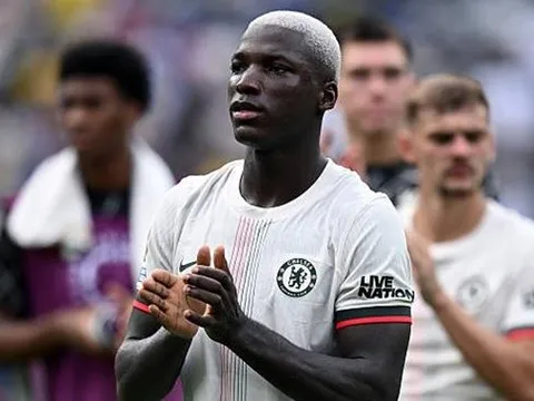 Caicedo bình phục, sẵn sàng đá chính ở trận đấu với PSG