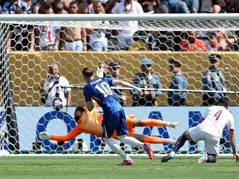 Chelsea “bắt bài” PSG: Luis Enrique bất lực ra sao?