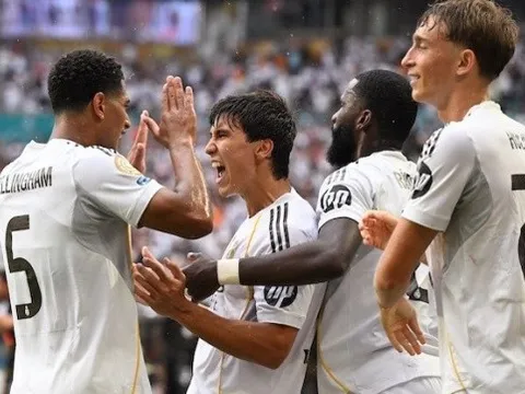 Real Madrid đặt mục tiêu doanh thu kỷ lục 1,3 tỷ euro ở mùa 2025/26