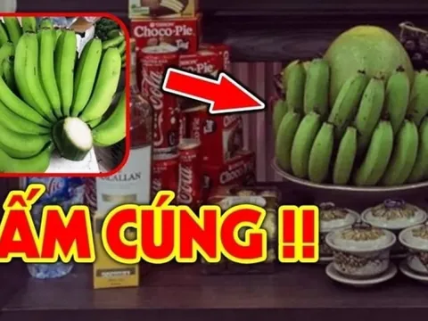 Có nên nên ghép 2 nải chuối để thắp hương không?