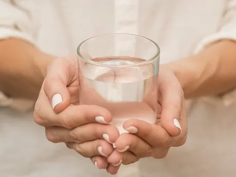 Không phải ngồi lâu, đây mới là 4 thói quen âm thầm phá hủy mạch máu mỗi ngày