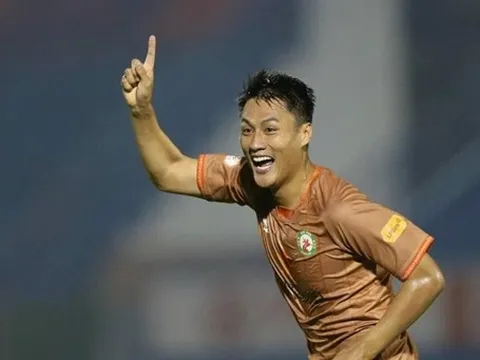 Mạc Hồng Quân chia tay Bình Định