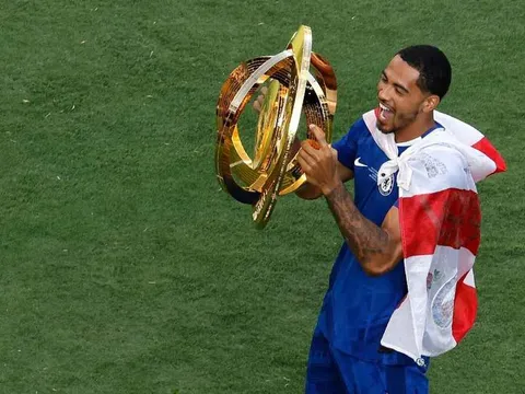 Chelsea có thể thu 100 triệu bảng tiền tài trợ áo đấu sau Club World Cup