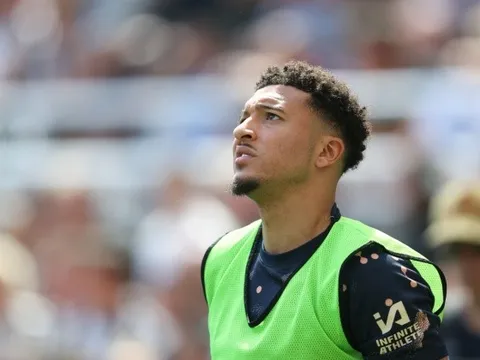 Juventus có nên tất tay vì Jadon Sancho?