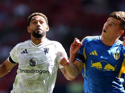 Cunha nổi bật ở vai trò số 10 lệch trái trong ngày ra mắt Man United