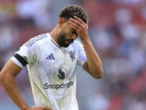 Hòa Leeds, Amorim lo ngại hàng công Man United thiếu tốc độ và kết nối