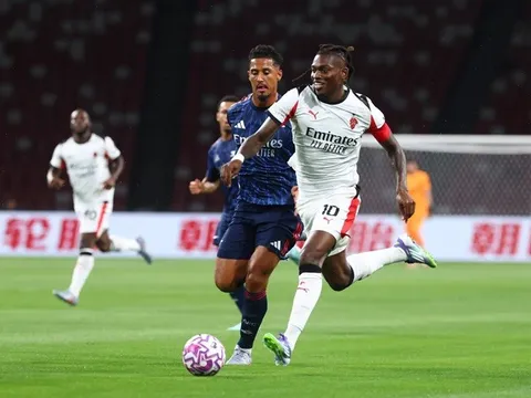 Rafael Leao khiến Arsenal thêm khao khát?