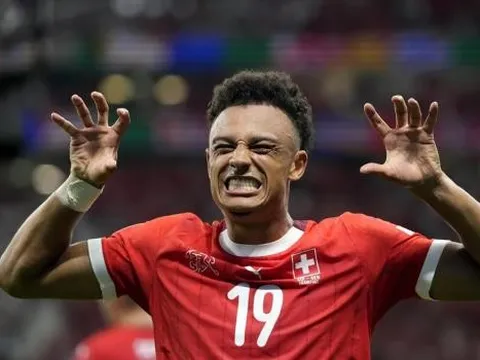 Chuyển nhượng tối 24/7: MU quyết chi 40 triệu euro cho Ndoye; Arsenal chuyển hướng sang Gordon