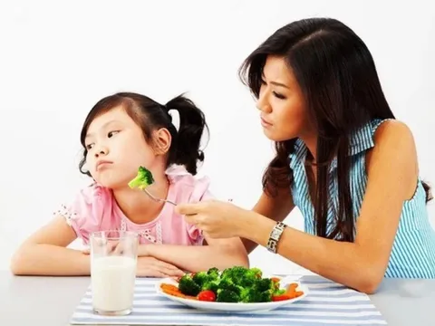 3 việc cha mẹ không nên làm, nếu thực sự biết nghĩ cho tương lai của con cái