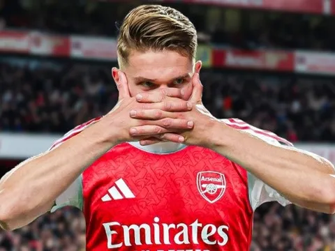 Gyokeres cập bến, huyền thoại Arsenal nói rõ tương lai của Havertz và Jesus