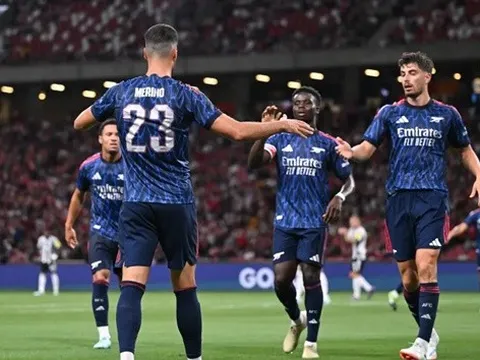 Arsenal 3-2 Newcastle: Phạt đền phút 84; Màn lội ngược dòng cảm xúc
