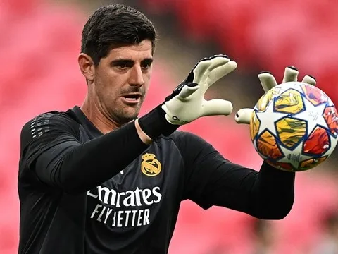 Thibaut Courtois xác nhận gia hạn, Real Madrid phá vỡ 'luật 30 tuổi'