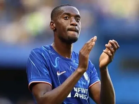 Vì sao Chelsea không bán cầu thủ dự bị Tosin Adarabioyo?