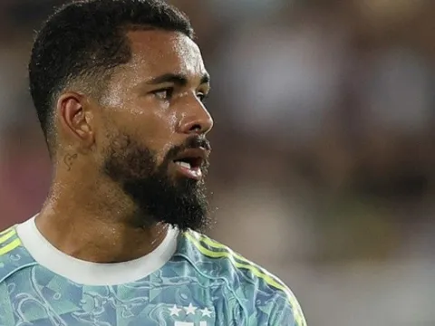 3 CLB Ngoại hạng Anh theo đuổi Douglas Luiz từ Juventus