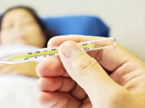 Căn bệnh nguy hiểm vào mùa cao điểm tại Việt Nam: Vừa trò chuyện vài phút sau đã tử vong