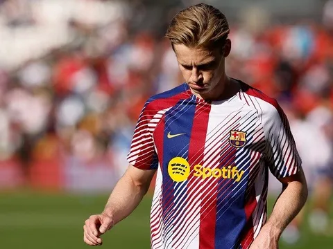De Jong chưa gia hạn: Bài toán pháp lý hay chiến lược dài hơi của Barca?