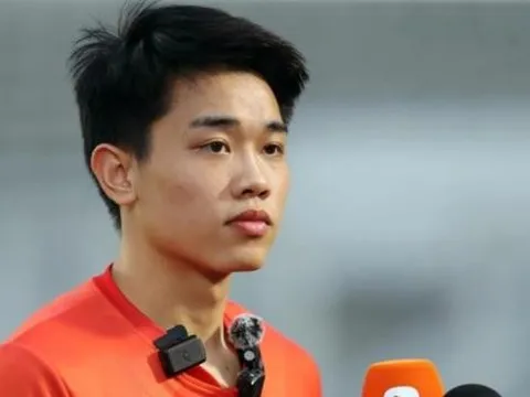 Bùng nổ đúng lúc, Đình Bắc giành danh hiệu Cầu thủ hay nhất U23 Đông Nam Á 2025