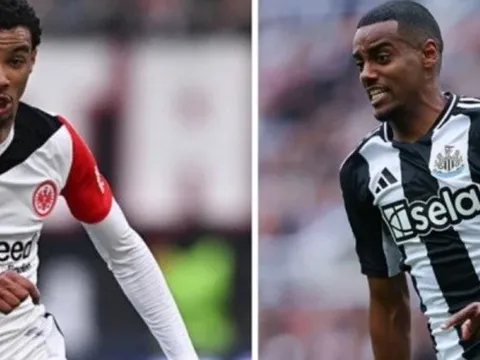 Top 5 phương án để Liverpool kết hợp Isak và Ekitike