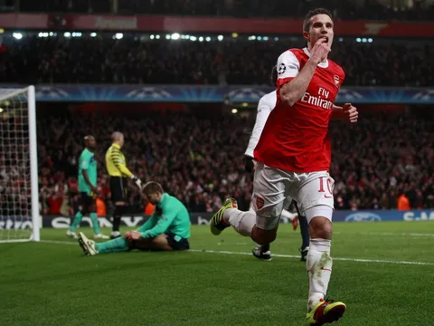 Robin Van Persie: "Tôi từng mơ ước được khoác áo Barca"