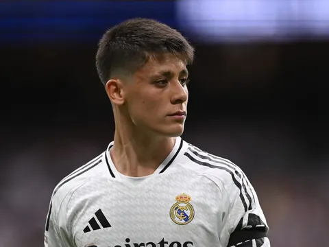Vượt qua bài kiểm tra của Alonso, Guler sắp trở thành trụ cột ở Real Madrid