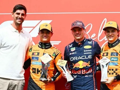 Thibaut Courtois tiết lộ "giấc mơ" sau bóng đá: Trở thành tay đua GT3