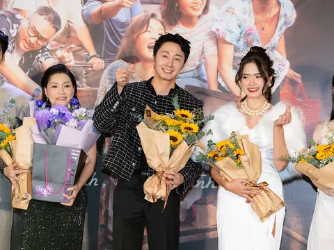 Trai Việt và mỹ nam Hàn Quốc xuất hiện chung khung hình tại thảm đỏ khiến hội fangirl mê đắm