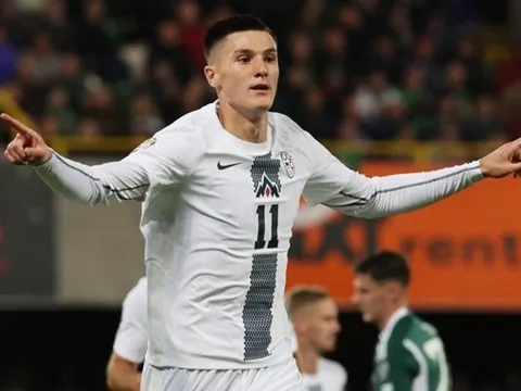 Sesko được khuyên tránh xa Man Utd