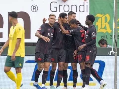 Ten Hag thắng trận thứ 2 với Leverkusen