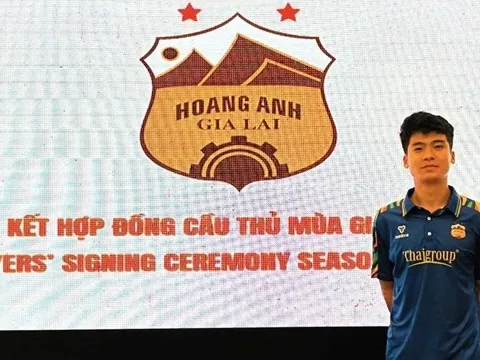 Học trò 'siêu nhân' của thầy Giôm đá V-League cho HAGL sau khi chiến thắng bệnh tật