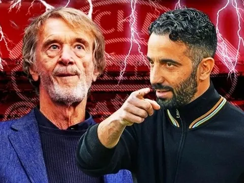 Man United tự hủy hoại tương lai bằng chiến lược chuyển nhượng hỗn loạn?