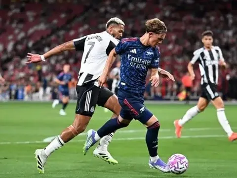 Tỏa sáng ở tuổi 15, Max Dowman và làn sóng trẻ hóa tại Arsenal