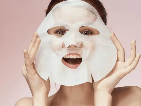 3 bước đắp mặt nạ giấy đúng cách cấp ẩm cho da đủ nước, giúp da khỏe mạnh và mịn màng hơn