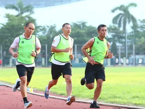 V-League chia tay 6 trọng tài kinh nghiệm, VFF đưa ra yêu cầu khắt khe hơn