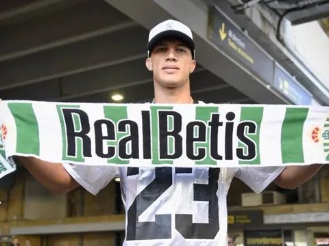 Từ hầm mỏ đến La Liga trong 6 năm: Câu chuyện cổ tích của Nelson Deossa tại Real Betis