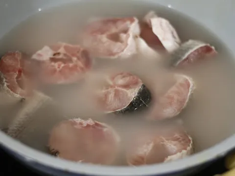 Hòa bát nước này ngâm cá: Hết sạch mùi tanh, thịt ngọt lại gấp đôi chất bổ