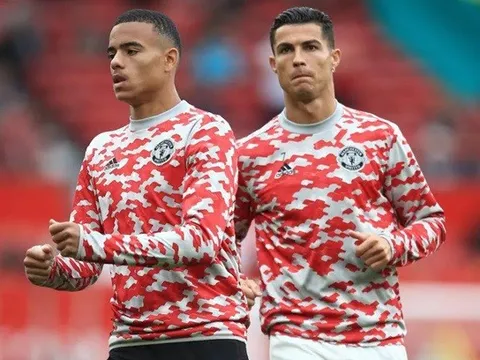 NÓNG! Cristiano Ronaldo muốn tái hợp với Mason Greenwood