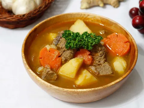 Thả thứ này vào nấu thịt bò sốt vang ngon