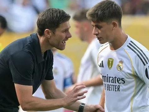 Real Madrid không chi tiền cho tuyến giữa mùa hè này