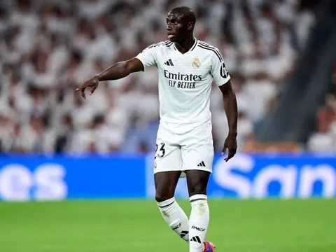 Ferland Mendy hoang mang vì sự im lặng của Real Madrid