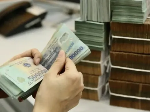 Kể từ 15/8: Ai được trợ cấp thêm 5 triệu đồng/tháng?