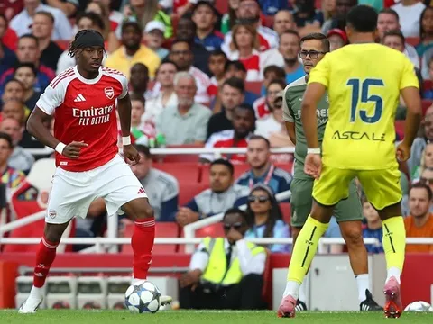 Noni Madueke ra mắt Arsenal: Thầm lặng nhưng đầy hứa hẹn