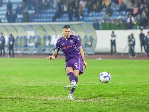 CLB Thanh Hóa chiêu mộ thành công "Quả bóng bạc" Kyrgyzstan