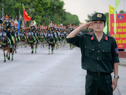 Nguyễn Văn Chung - Tùng Dương cùng viết tiếp câu chuyện tự hào dân tộc, ra mắt dịp Quốc Khánh